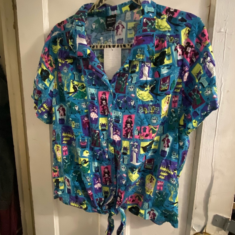 Disney haunted mansion Dooney and Burke print shirt